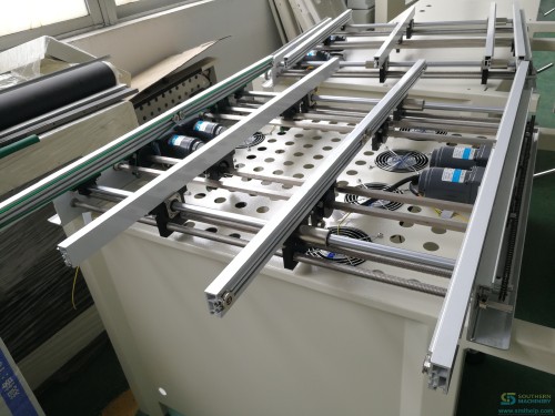 Conveyor-with-cooling-fan-1.jpg