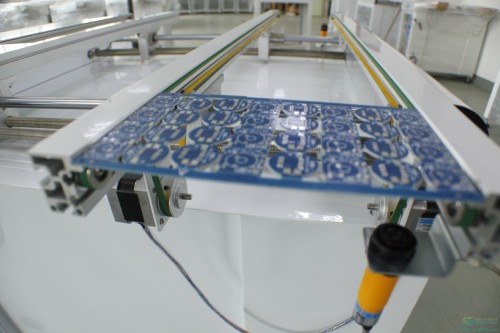 PCB-conveyors-194513eb10a604f5a.jpg