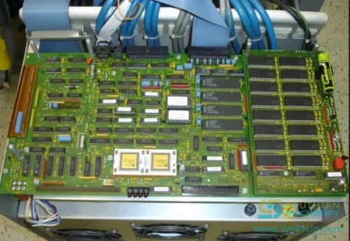 UIC J11 8222 motherboard 3