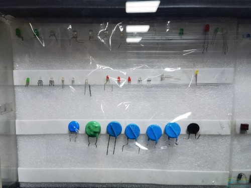 THT Electronic Component Lead Cutting & Forming (1)