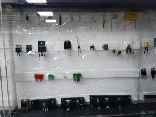 THT Electronic Component Lead Cutting & Forming (6)