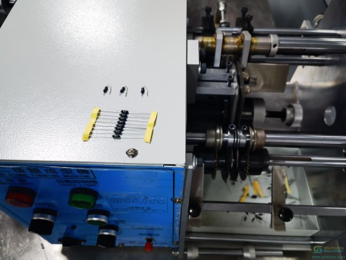 THT Electronic Component Lead Cutting & Forming machine (2)