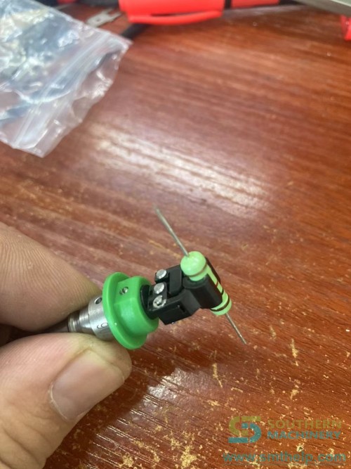 Axial-taped-THT-Feeder-5.jpg