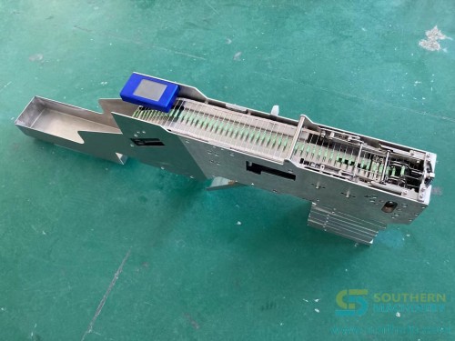 Axial-taped-THT-Feeder-7.jpg