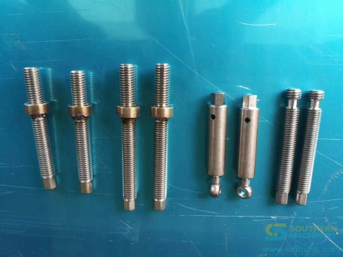 Screw for wave soldering machine