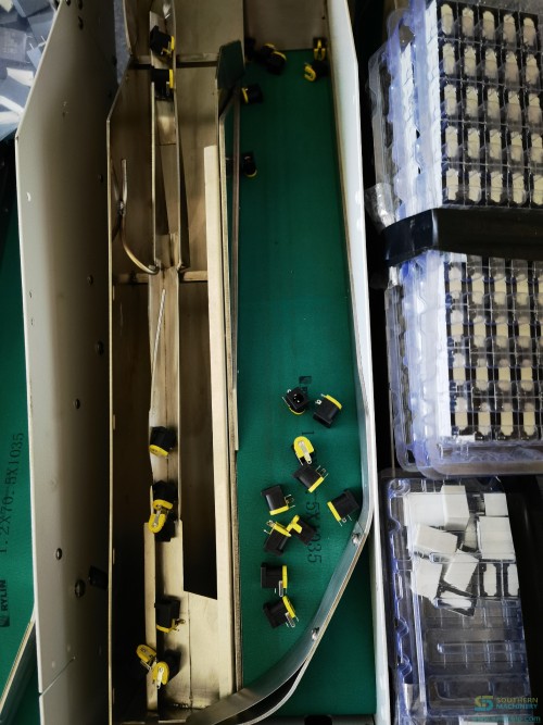 Bulk-THT-feeder--connector-26.jpg