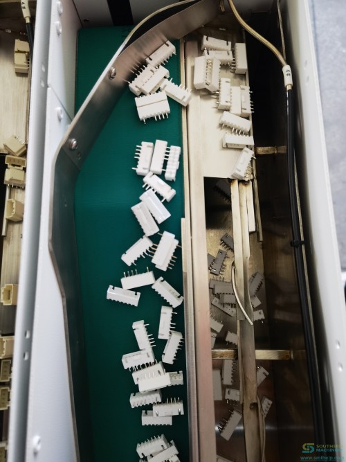 Bulk-THT-feeder--connector-39.jpg