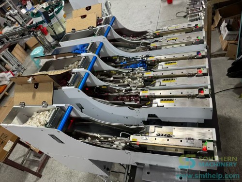 Revolutionary-Belt-Feeder-15.jpg