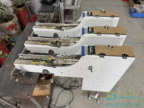 Revolutionary-Belt-Feeder-5.jpg