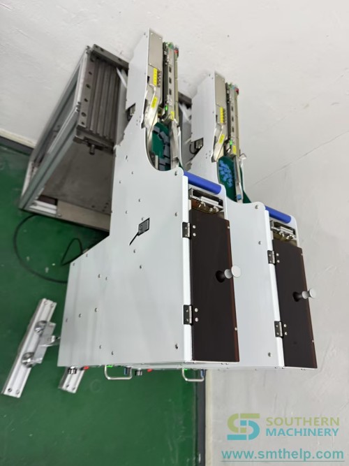 Revolutionary-Belt-Feeder-6.jpg