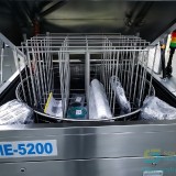 SME5200-Pallet-Cleaning-Machine-inside-cleaning-room