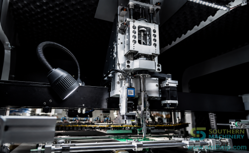 S3010A-Radial-Insertion-Machine-Interior-View-02.png
