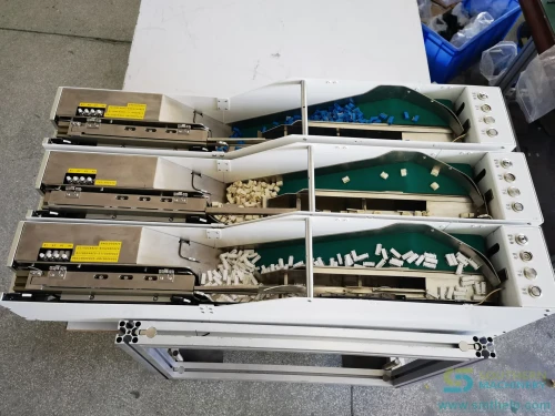 southern-machinery-custom-odd-form-feeder-bulk-tht-feeder-connector-10-0002.webp