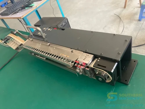 southern-machinery-custom-odd-form-feeder-customized-oddform-tht-feeder-11-0051.webp