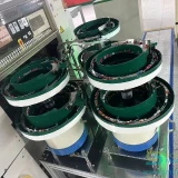 southern-machinery-customized-feeder-solution-bulk-tht-feeder-22-0016